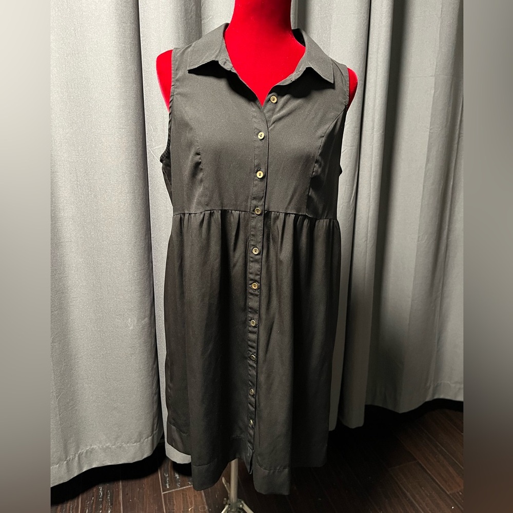 Motherhood Maternity sleeveless collared button front dress - Picture 1 of 7
